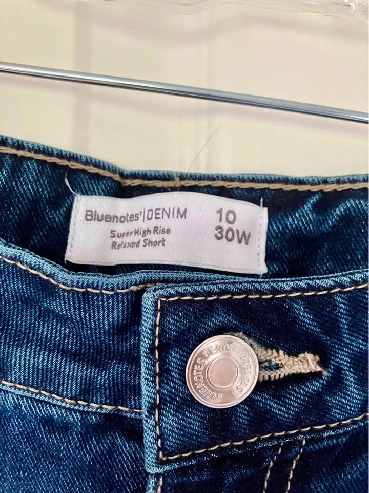Women’s blue denim jean shorts size 10/30W/medium - Bluenotes - photo 3