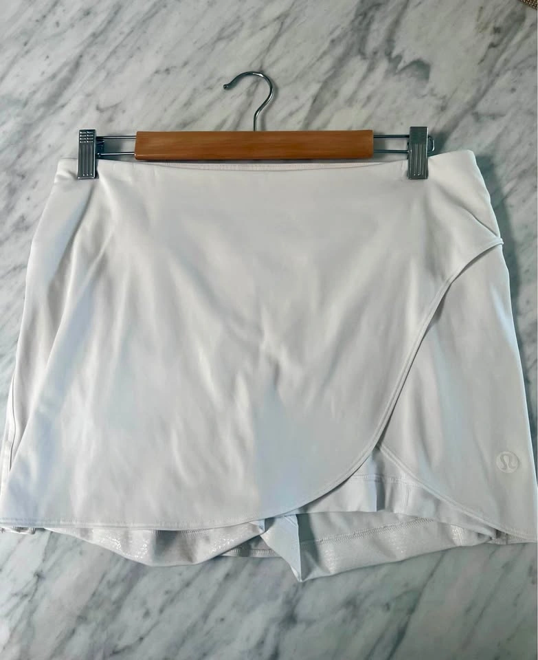 Lululemon High Rise Wrap Tennis Skirts size 10