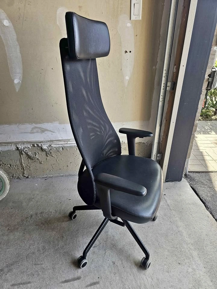 IKEA JÄRVFJÄLLET Office Chair
