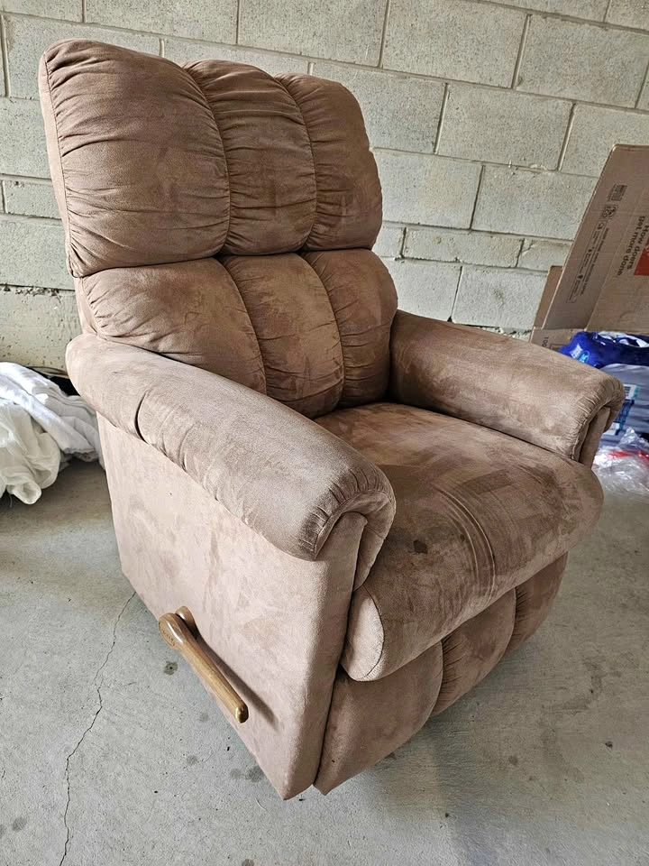 La-Z-Boy Rocker Recliner