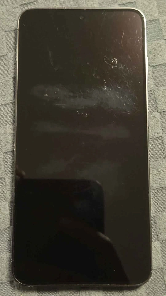 Samsung s24 - photo 2
