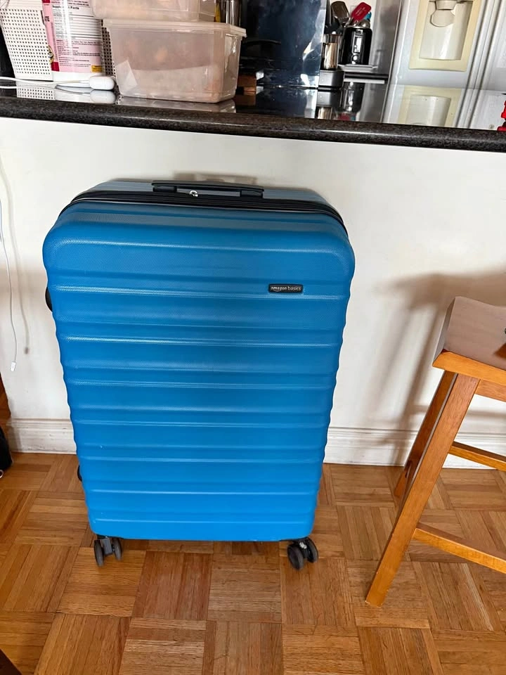 Amazon Basics 30" Hardside Large Checked Luggage, Expandable