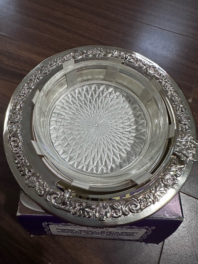 Queen Anne Silver-plated Three Footed Dome Butter Dish - photo 3