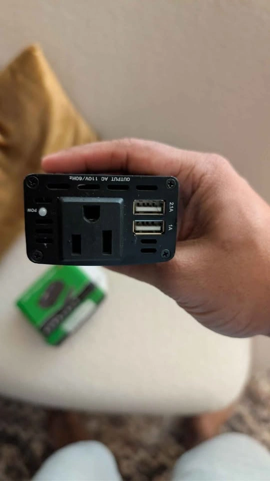 150w car power inverter and charger - photo 2