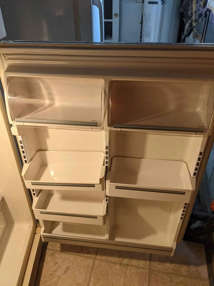 Maytag refrigerator. Excellent condition - photo 2