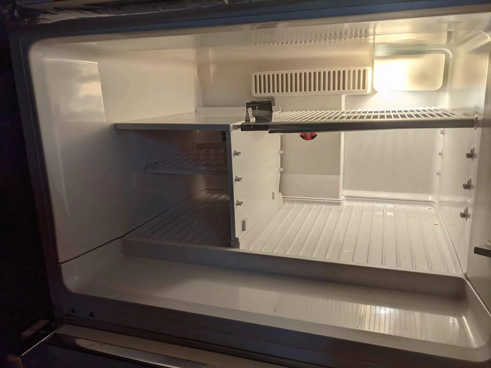 Maytag refrigerator. Excellent condition - photo 3