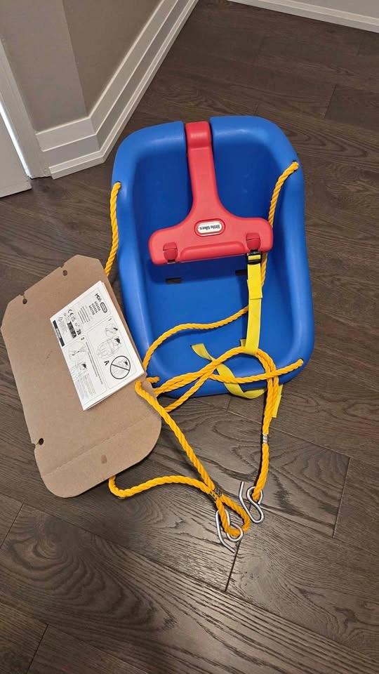 Little Tikes 2-in-1 Snug 'N Secure Swing - Blue