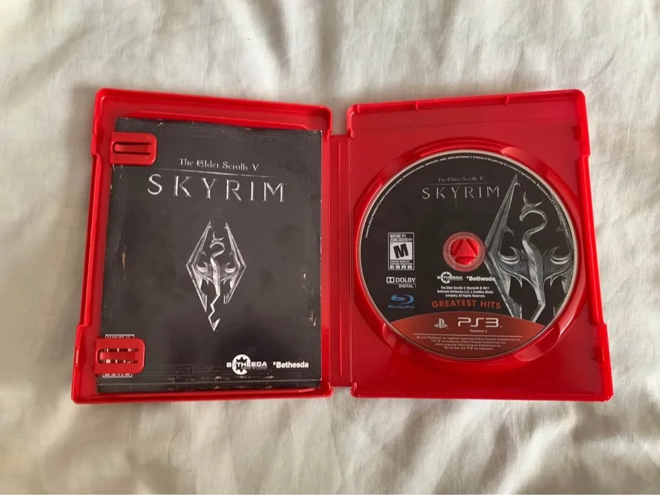 Skyrim the Elder Scrolls V Greatest Hits - Near Mint - photo 2