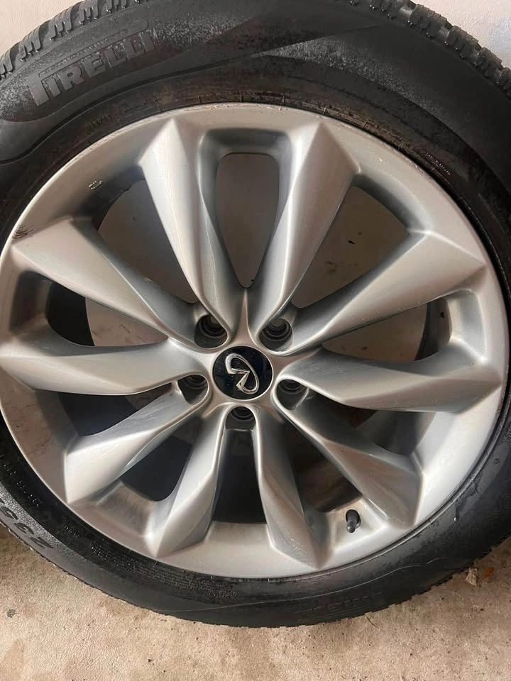 Infiniti Wheels with Pirelli 235/55 R19 Tires - photo 4