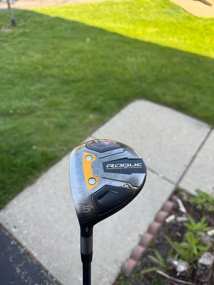 Callaway Rogue St Max LH 5 Wood used with head cover - photo 2