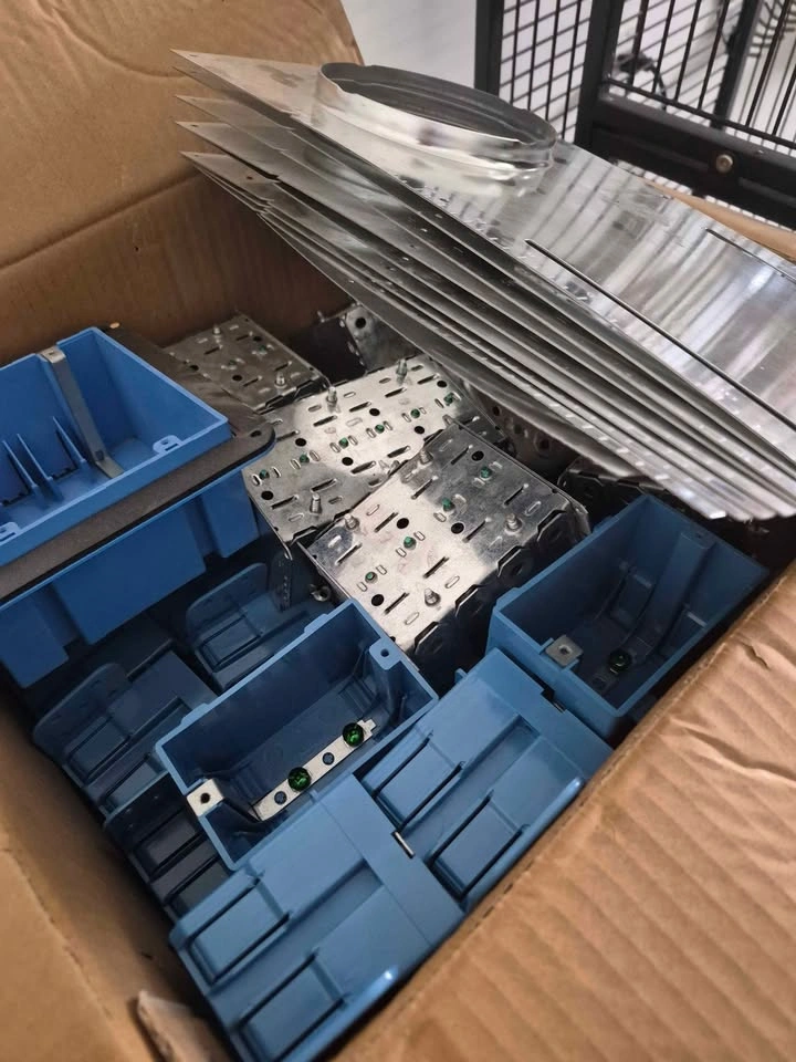 Assorted Electrical Boxes, Vapour Barriers & Metal Duct Plates - photo 2