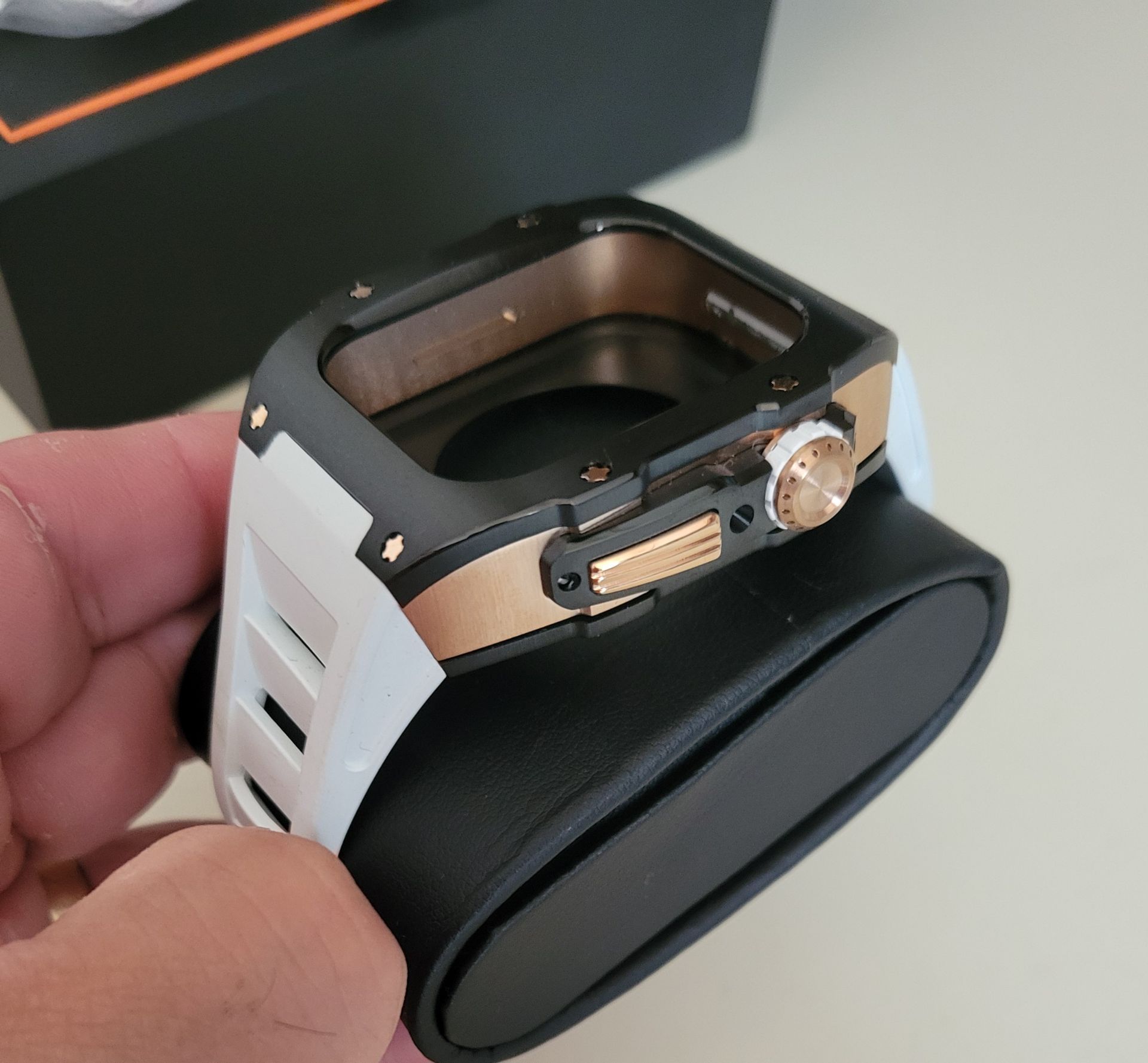 Luxury Carbon Fiber Case Rubber Strap For Apple Watch 44/45mm - photo 3