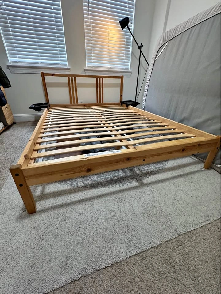 Full Size Wood Frame with Mattress