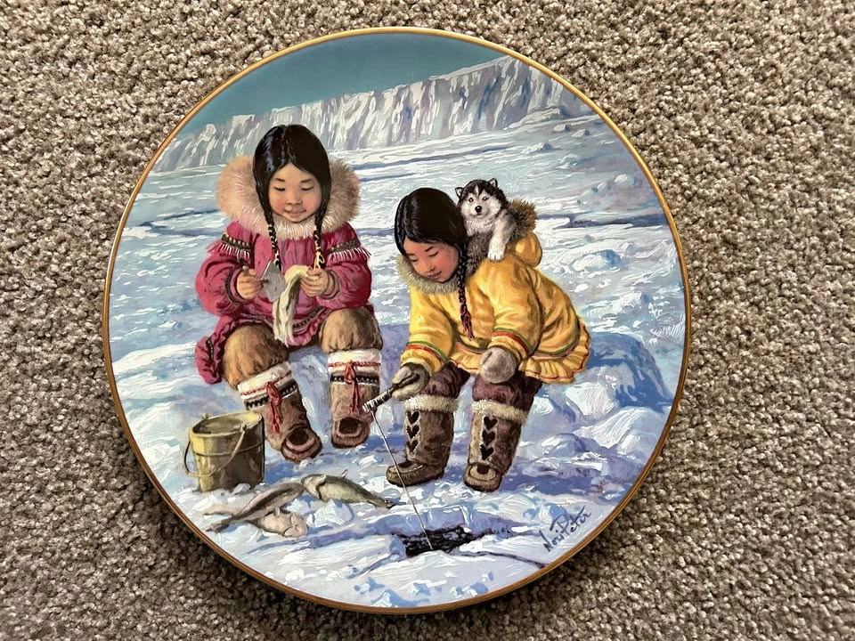 Nori Peter Numbered Collector Plate - Arctic Spring Series "PATI