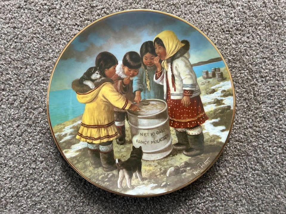 Nori Peter "We Like It" Arctic Spring Collector Plate