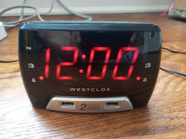 1.4" Red LED FM radio Clock 2 USB charging