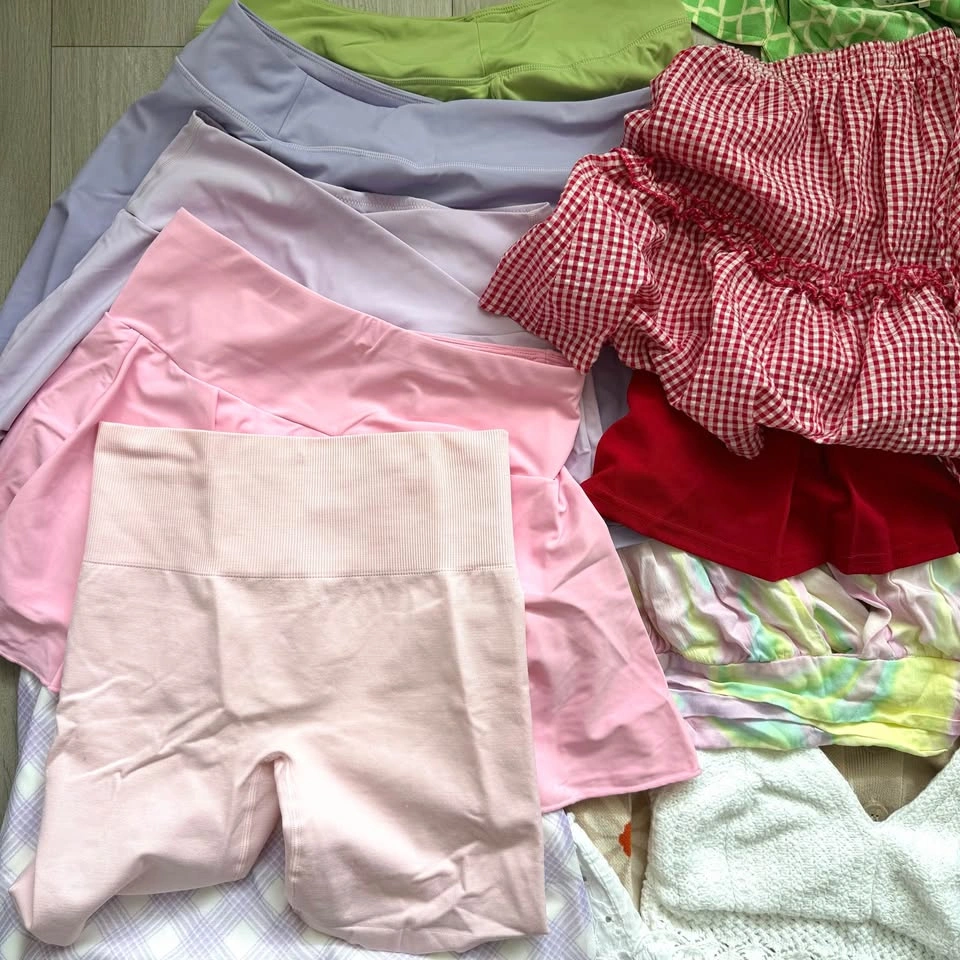 Colourful Summer Clothing 13 Piece Bundle! Size S/M - photo 3