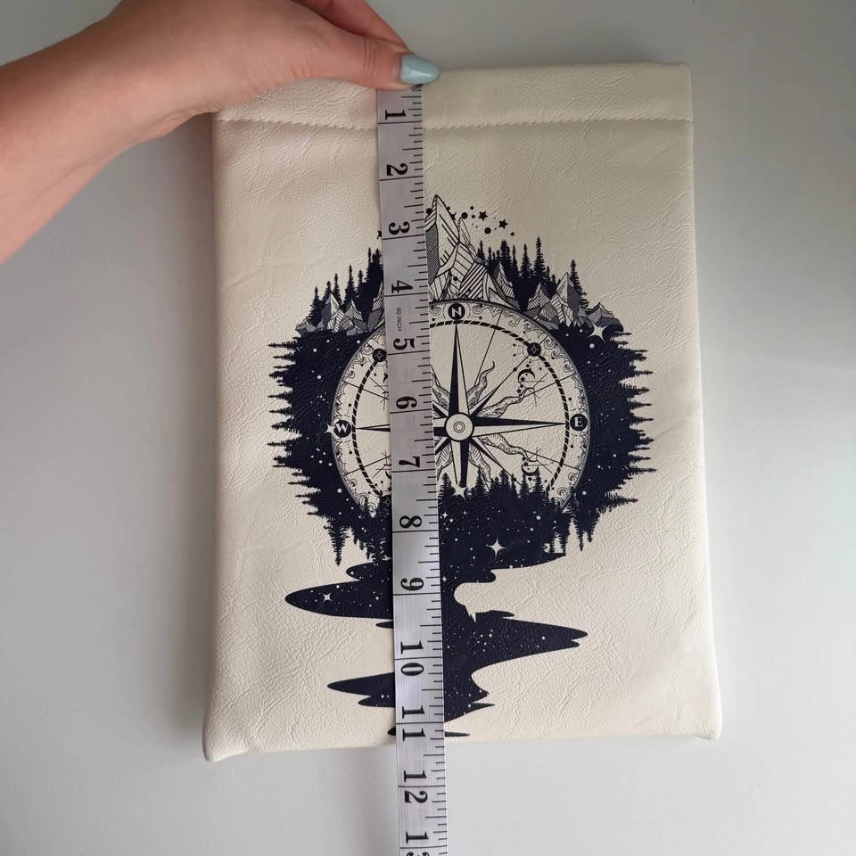 ACOTAR Inspired Book Sleeve from Indigo Like New Condition - photo 3