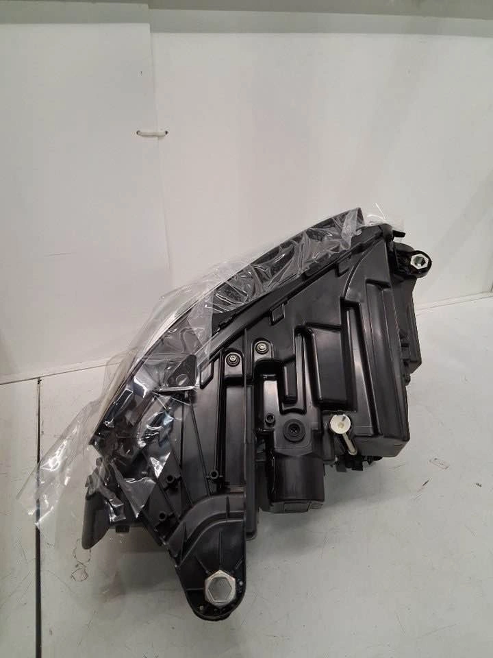 Mercedes-Benz E Class Left Headlight 2017-2020 - photo 3