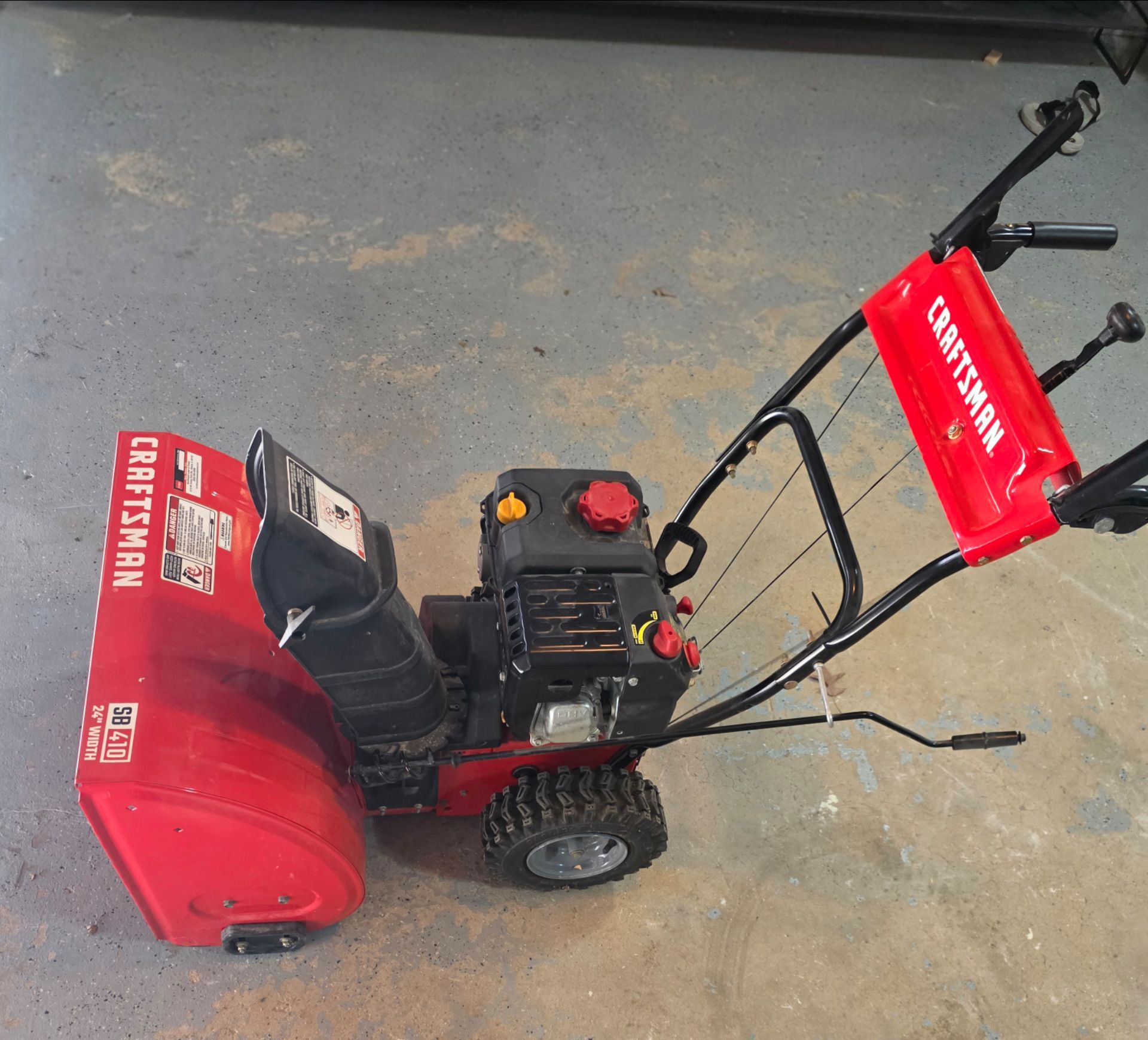 CRAFTSMAN SB410 24-in Two-stage 208-cc Gas Snowblower - photo 2