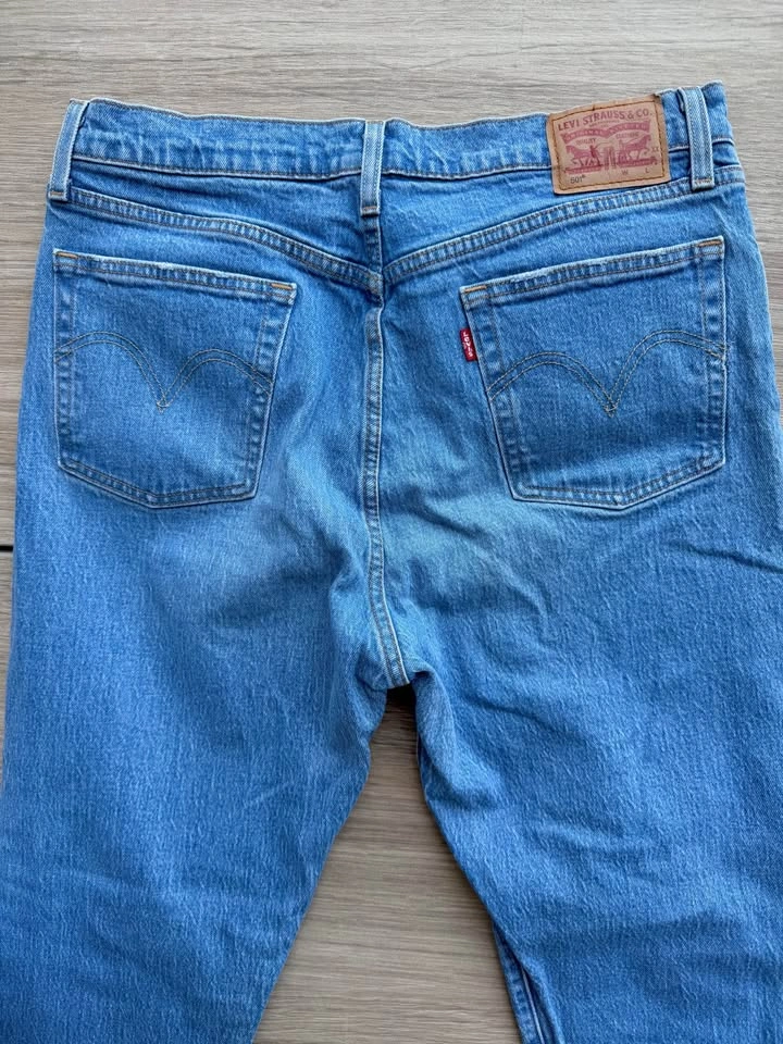 Women’s Levi’s 501 Original Fit Jeans - Size W32 L32 - photo 5