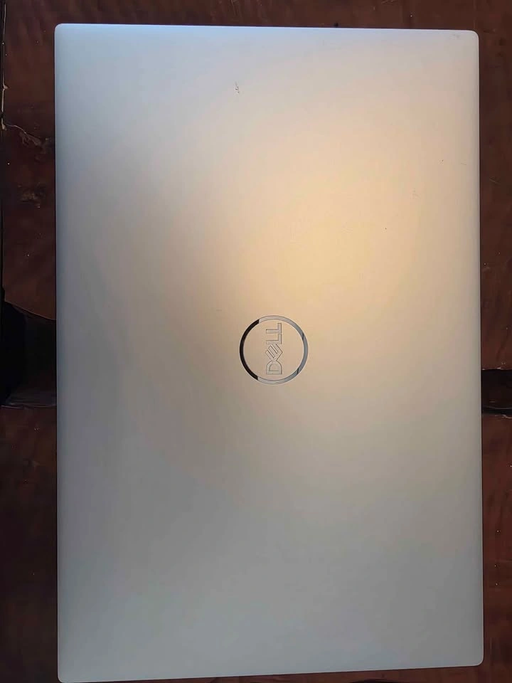 Dell XPS 15 Rtx 3050 24gb ram - photo 2