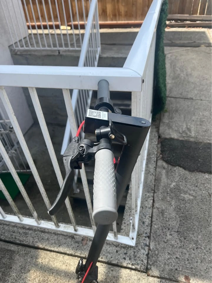Electric scooter 350W with new battery, folding e-bike - photo 2