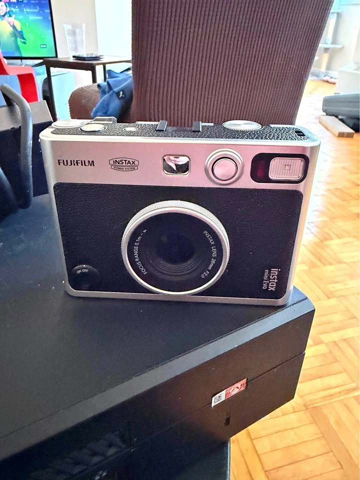 Fujifilm Instax Mini Evo
