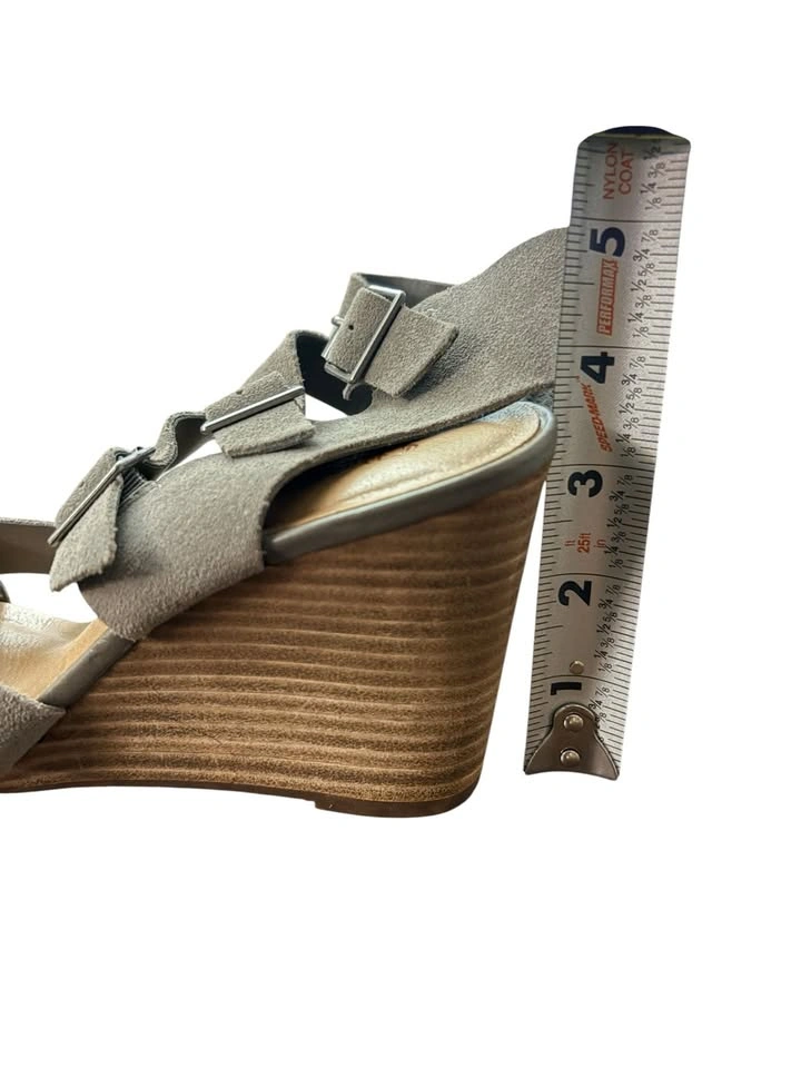 Y2K Crown Vintage Lillee Grey Suede Multi-Buckle Wedge Sandals - photo 3