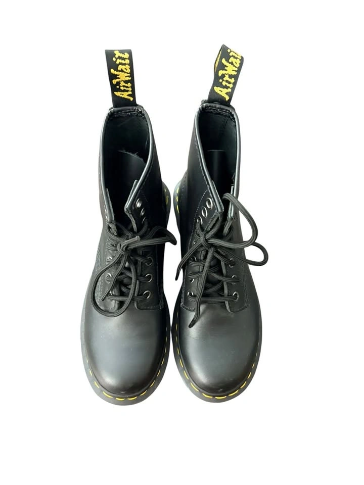 Dr. Martens 1460 Classic 8-Eye Combat Boots | Size 5 Women’s - photo 2