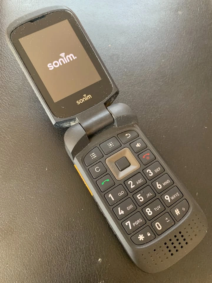Mobile phone 4G LTE Sonim XP3800 Ultra-Rugged Flip Phone - photo 2