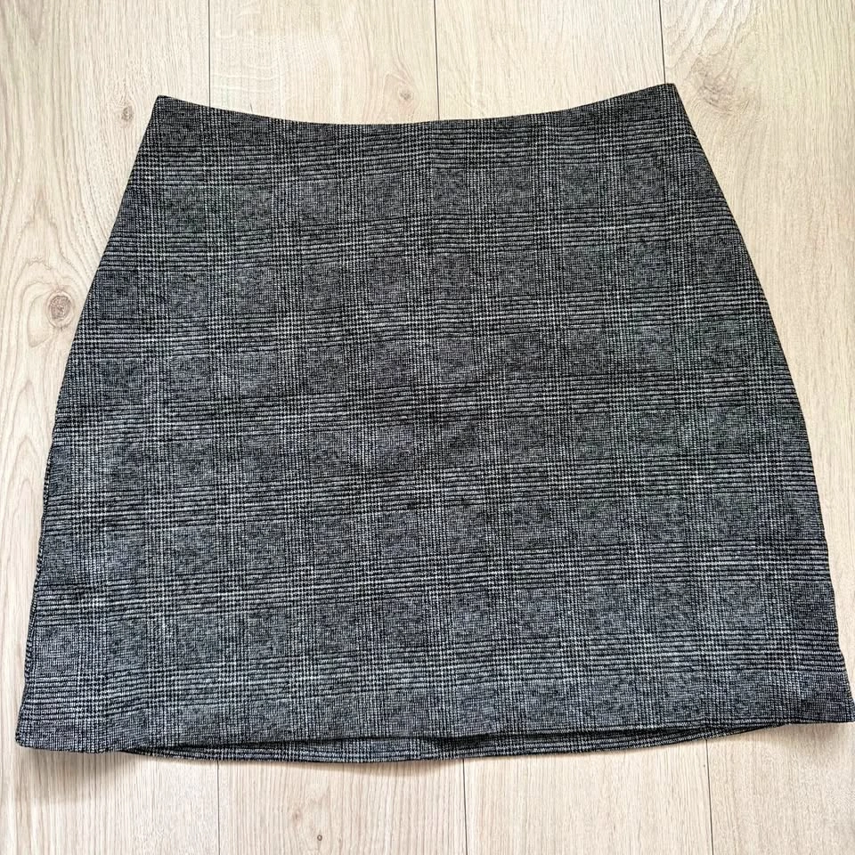 Monki Check Mini Skirt Size Small/Medium