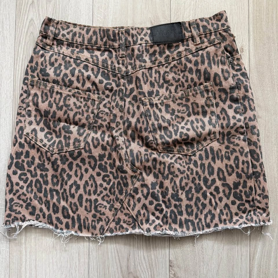 Monki Leopard Print Denim Mini Skirt Size Medium - photo 2