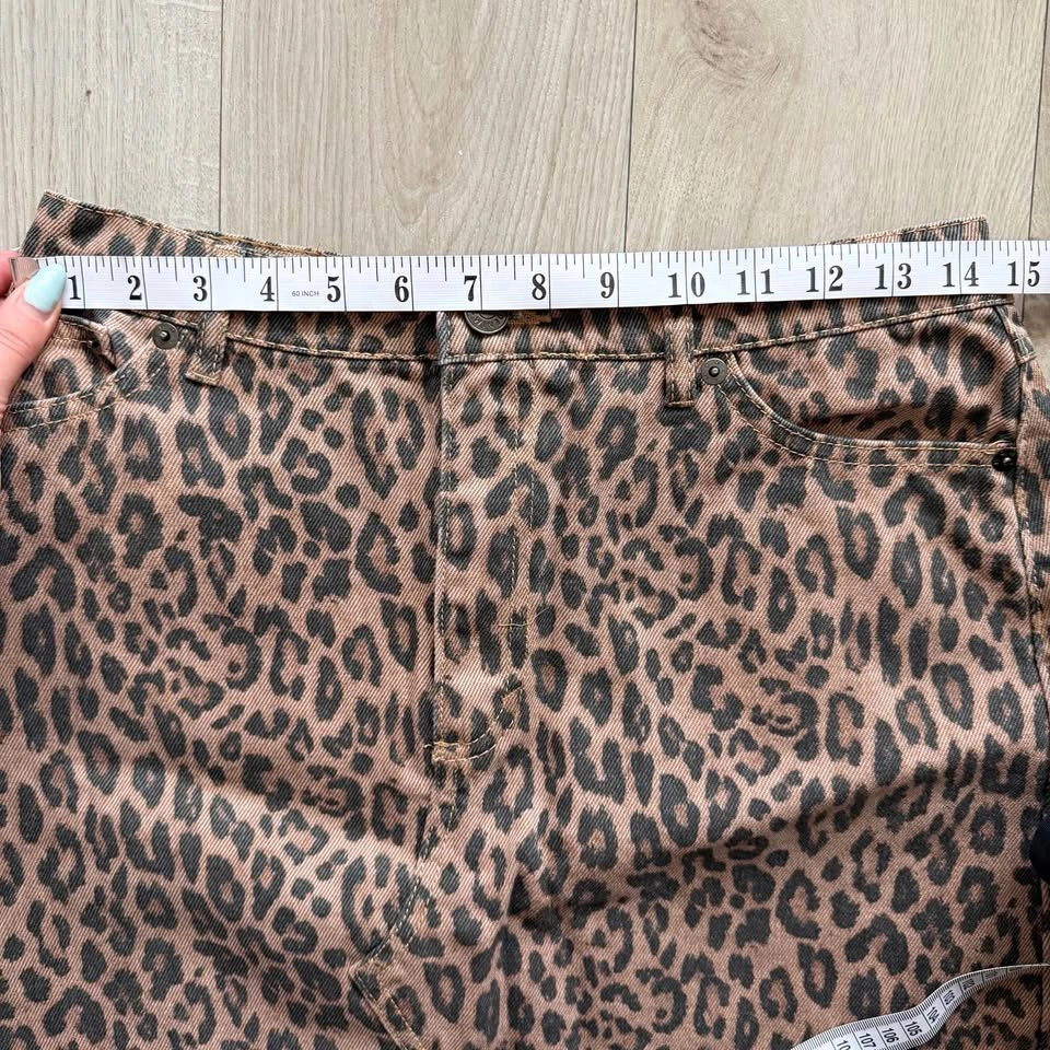 Monki Leopard Print Denim Mini Skirt Size Medium - photo 3