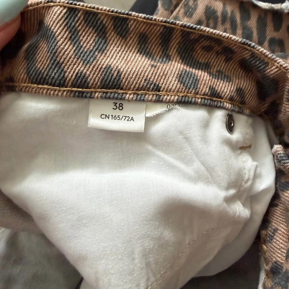 Monki Leopard Print Denim Mini Skirt Size Medium - photo 4