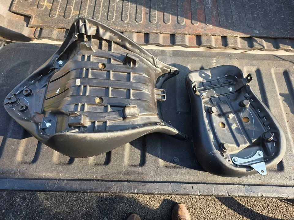 Honda Shadow Spirit 750 seat - photo 4