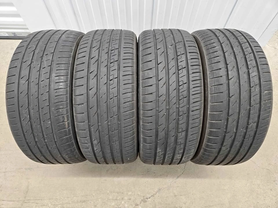 Tire Set 205/45R17