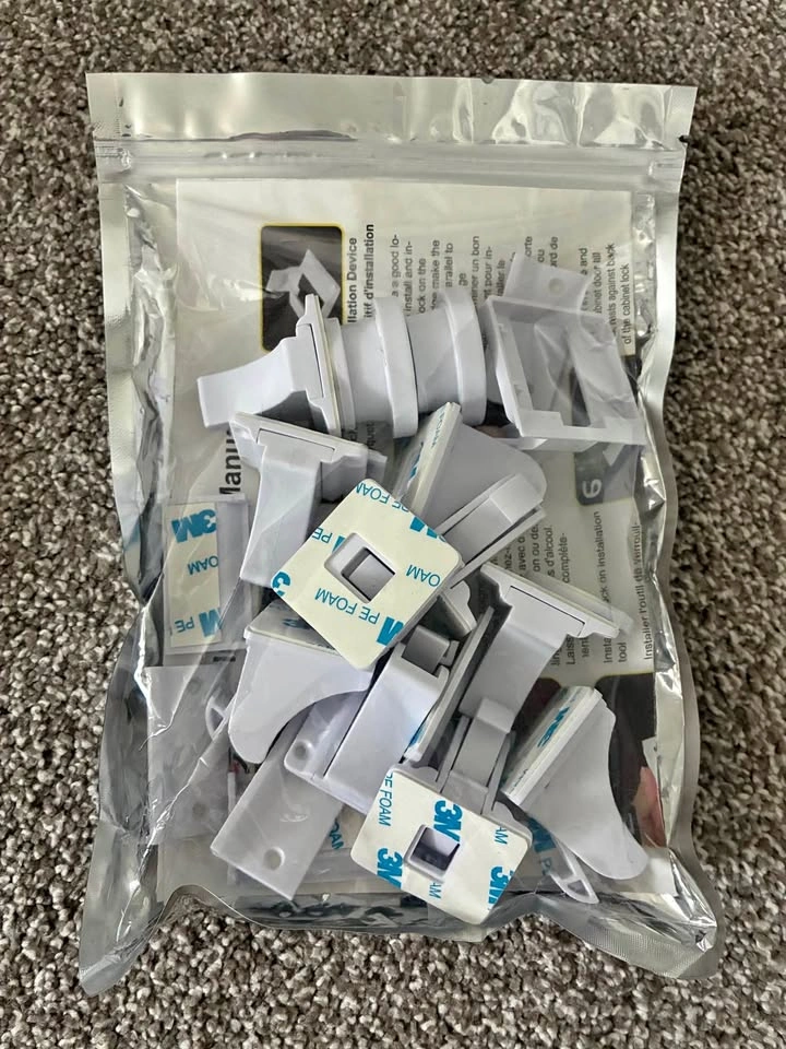 Magnetic Child Safety Cabinet Locks with 3M Adhesive