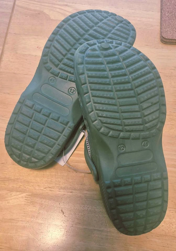 Croc type Sandals Size 12 - photo 3