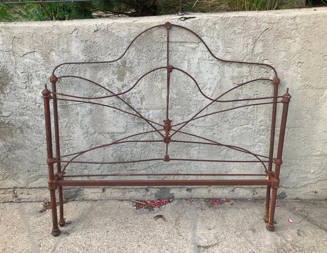 Antique Iron Bed Frame – Headboard & Footboard