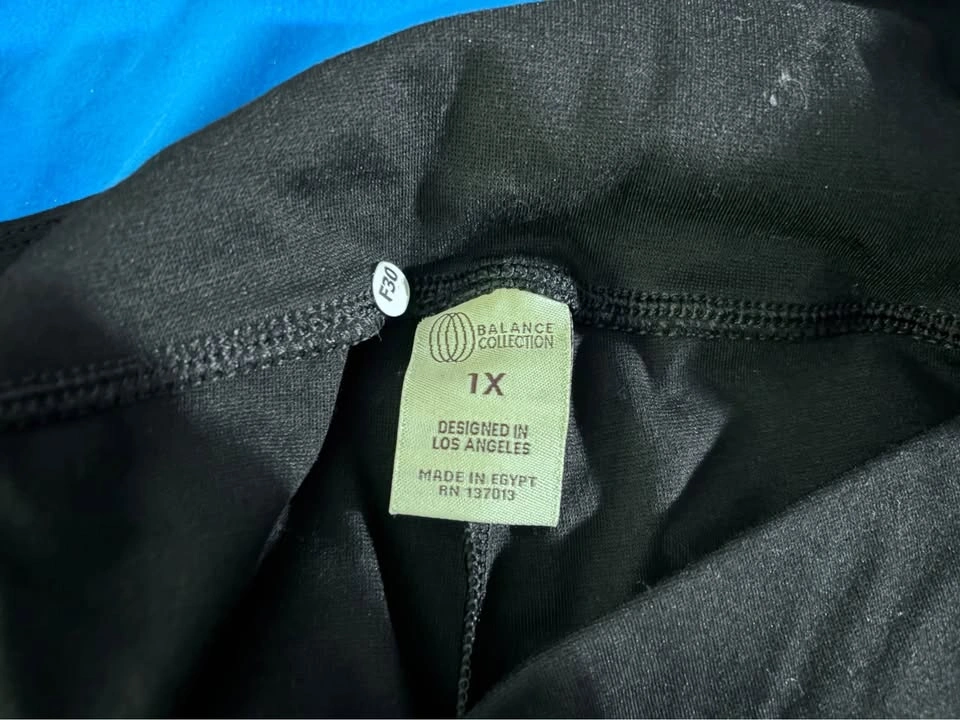 Balance Collection Black High-Rise Leggings with Logo Tag 1X - photo 2