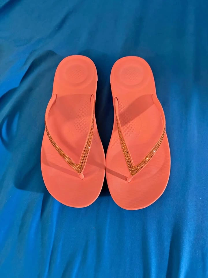 Fitflop Orange Flip Flop Sandals with Sparkle V-Strap size 8