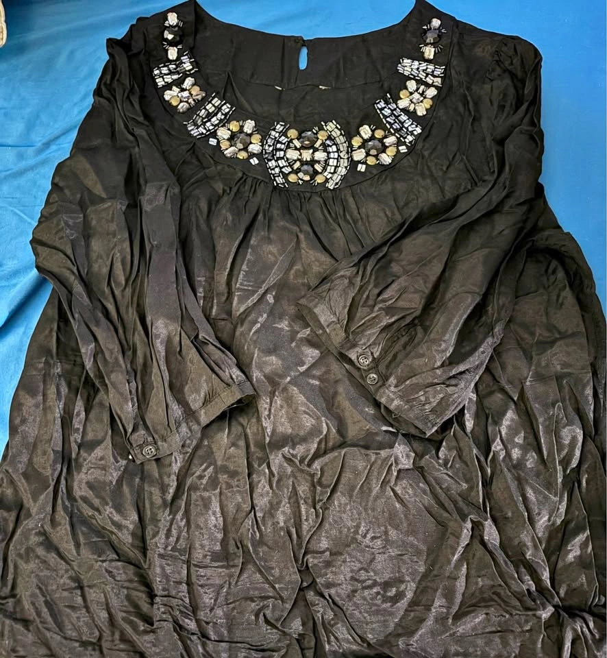 Embellished Black Beaded Neck Tunic 2X