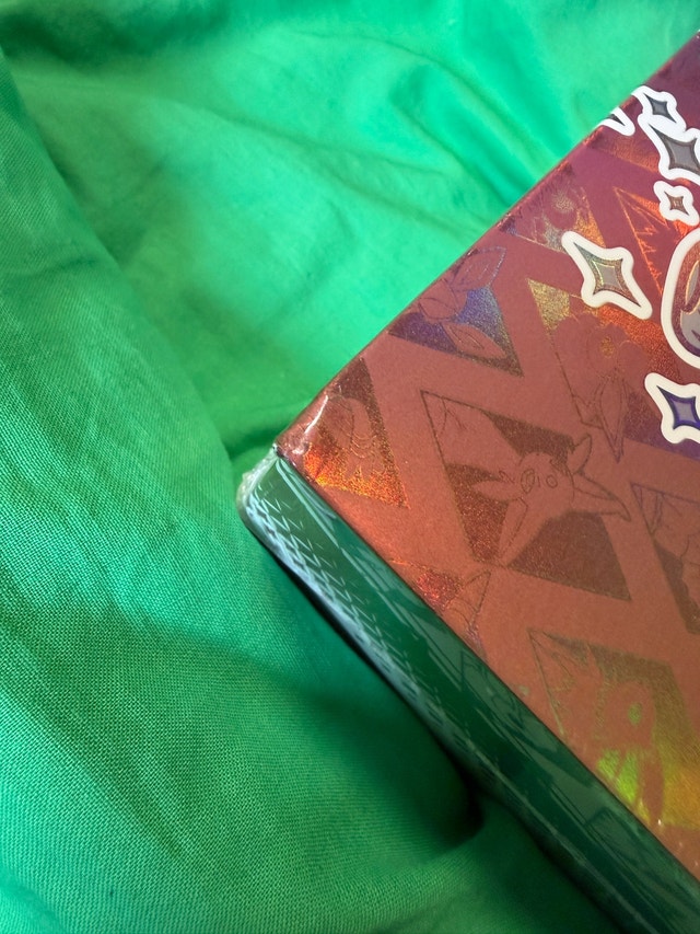 Prismatic Evolutions Super Premium Collection - photo 2