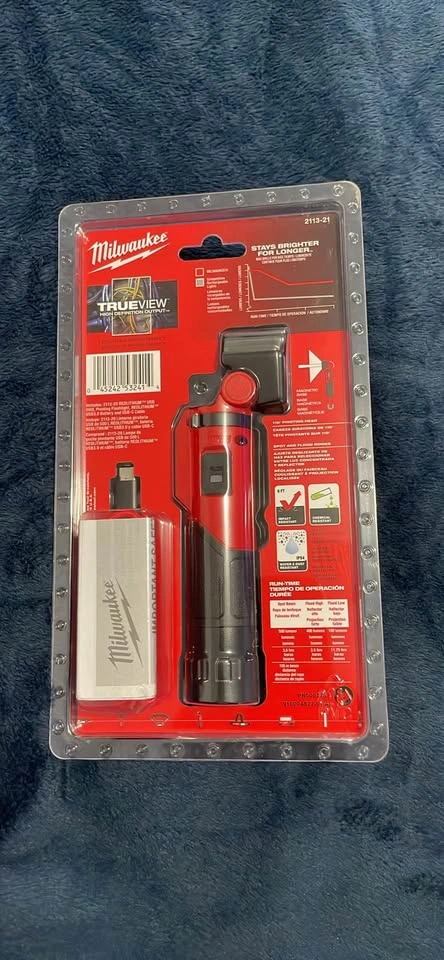 Milwaukee REDLITHIUM USB 500L Pivoting Flashlight 2113-21 - photo 2