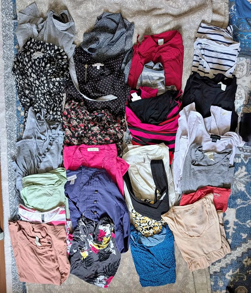 Maternity Mixed Brand Tops