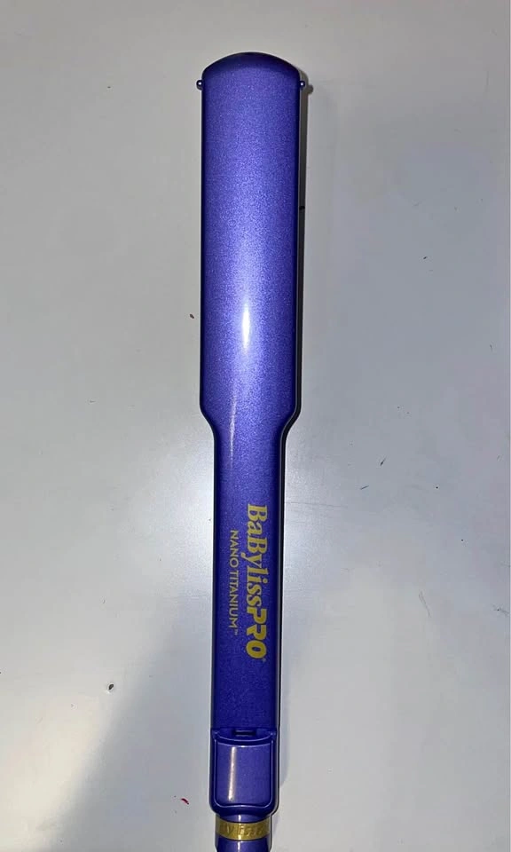 BabylissPRO Nano Titanium Hair Straightener