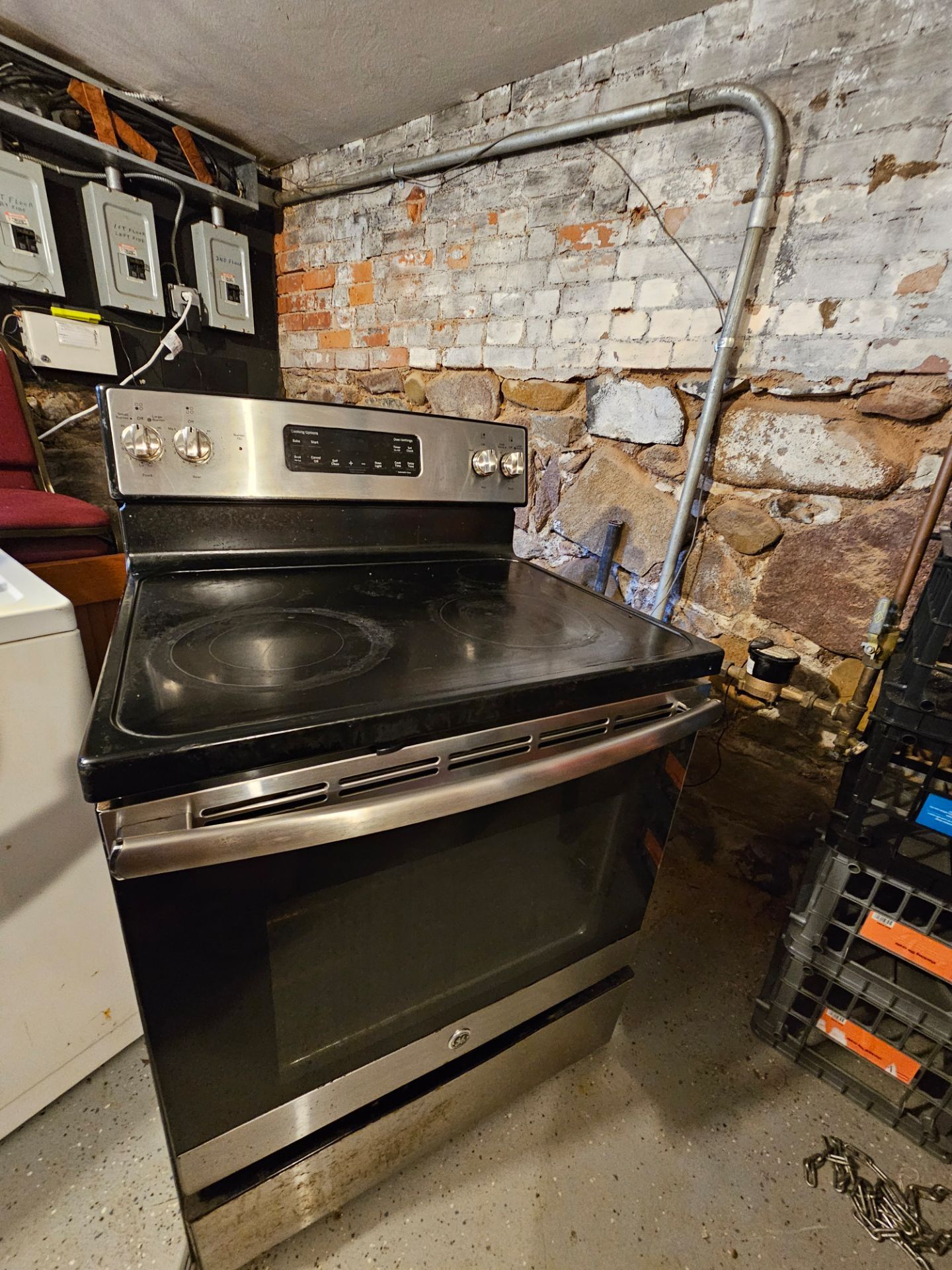 GE Electric Stove - photo 2