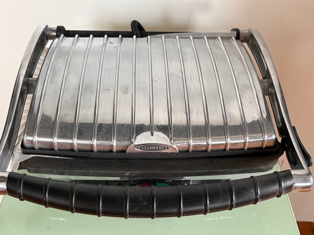 VillaWare Uno ProPress Panini Grill
