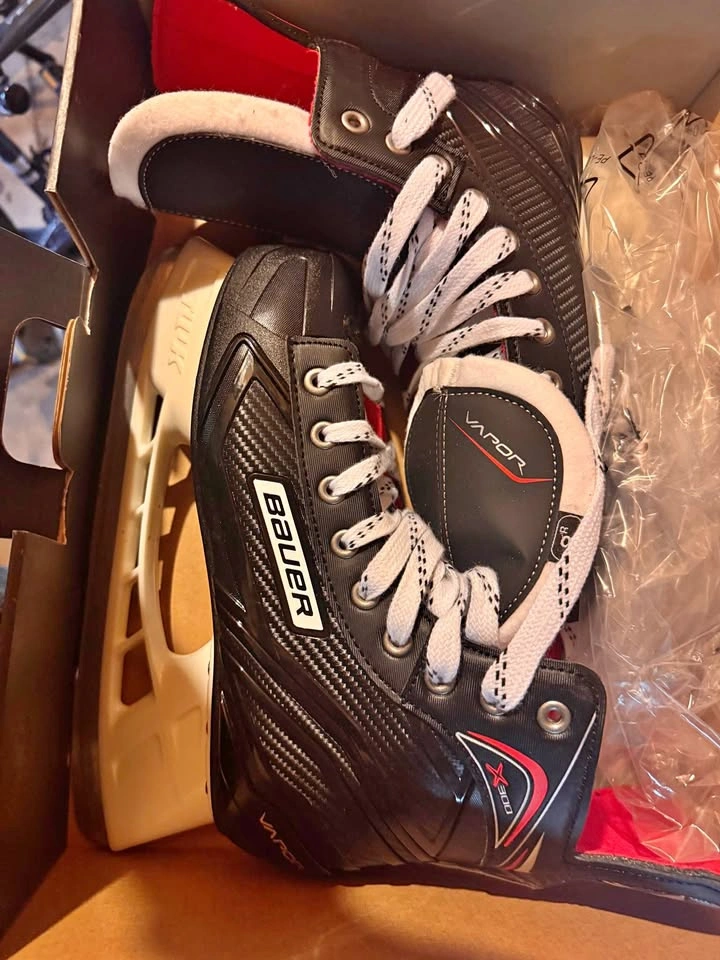 Bauer Vapor X300 Ice Hockey Skates